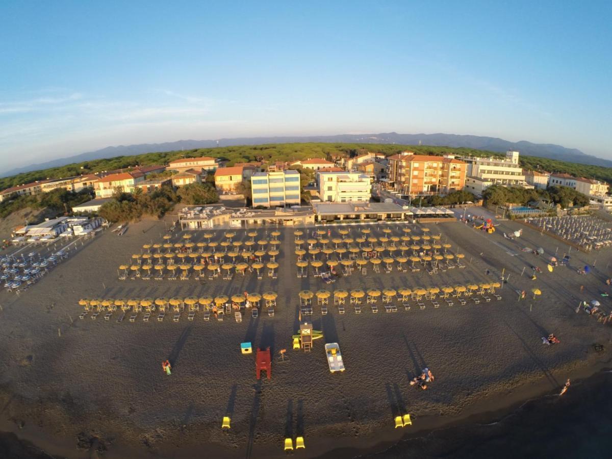 Miledy Monolocale Direttamente Sul Mare Apartment Marina di Castagneto Carducci Bagian luar foto